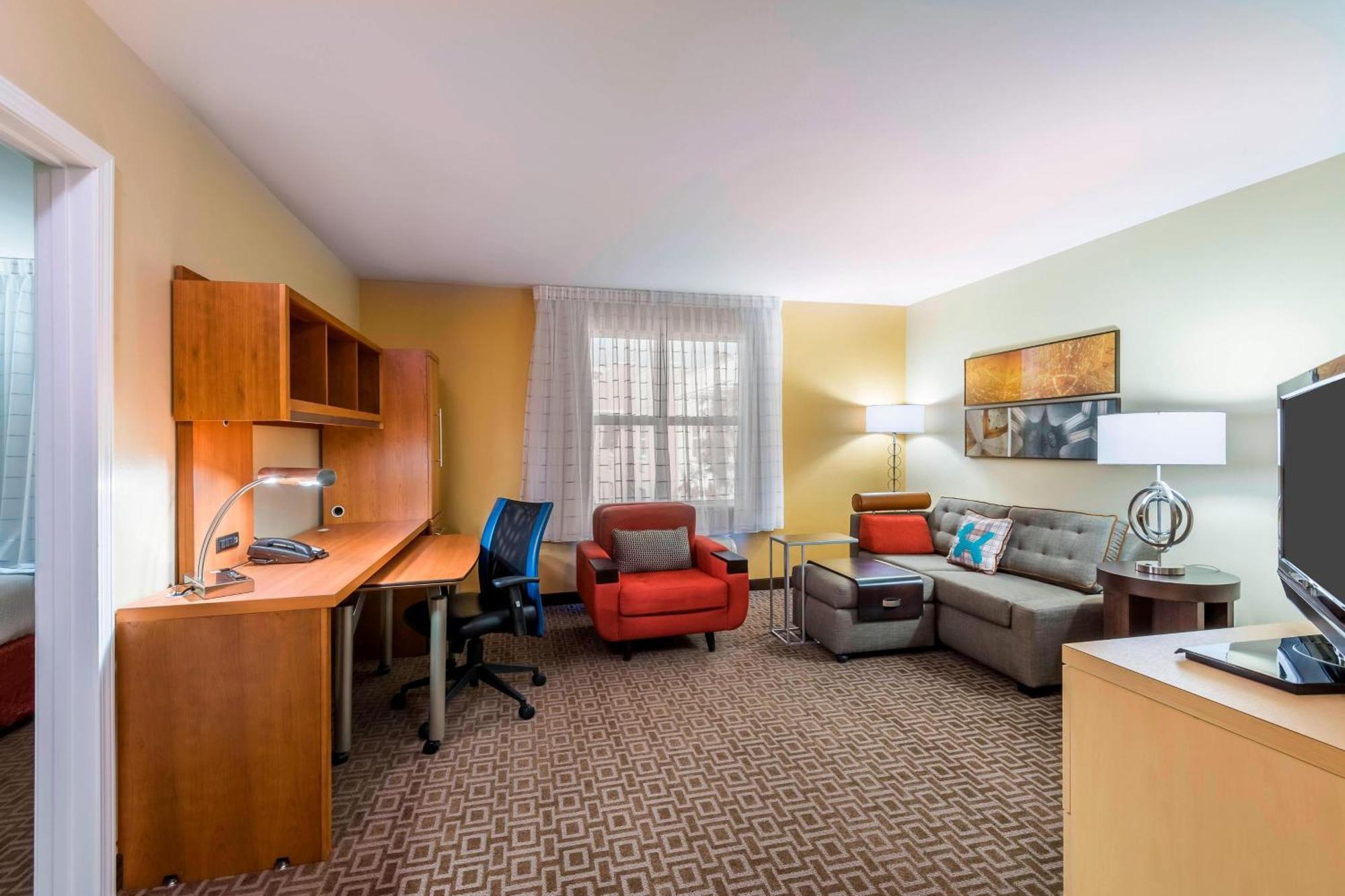 Towneplace Suites Tampa Westshore/Airport Exterior photo